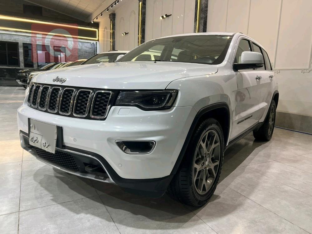 جيب جراند شيروكي